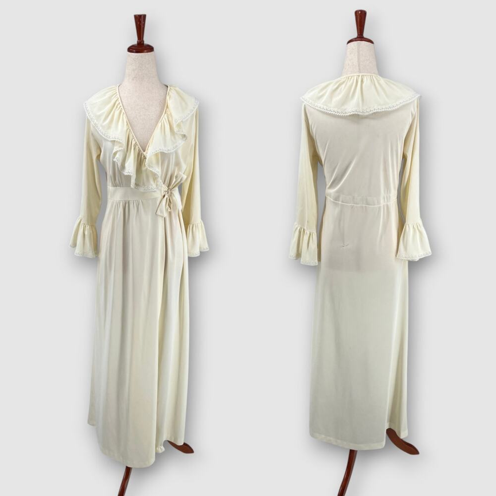 70s Vintage Ivory Ruffle Lace Trim Prairie Cottagecore Boho Wrap Maxi Robe